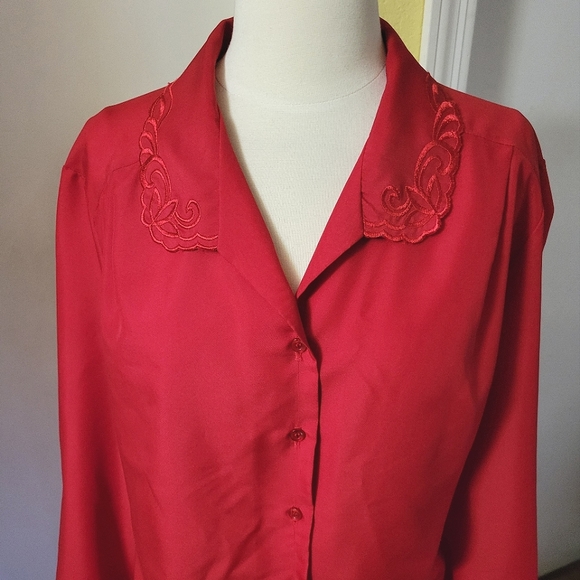 Beautiful Vintage Red Button Down Blouse made by Nikki - Picture 2 of 14